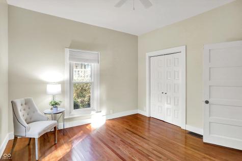 500 W Sycamore Street Zionsville IN 46077