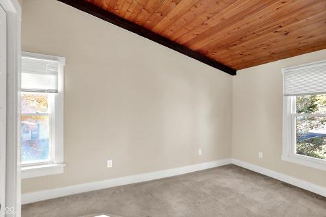 500 W Sycamore Street Zionsville IN 46077