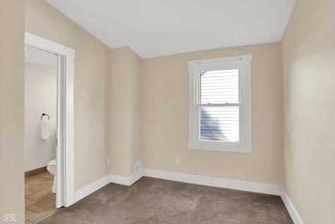 500 W Sycamore Street Zionsville IN 46077