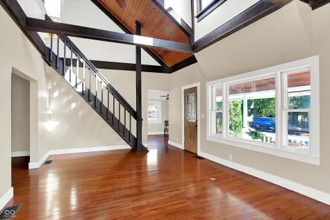 500 W Sycamore Street Zionsville IN 46077