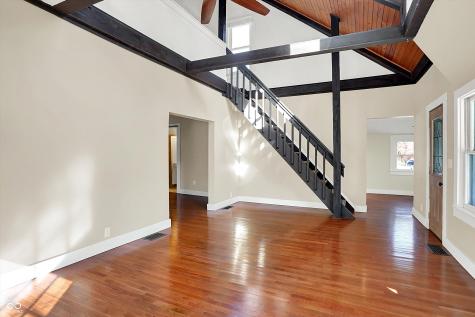 500 W Sycamore Street Zionsville IN 46077