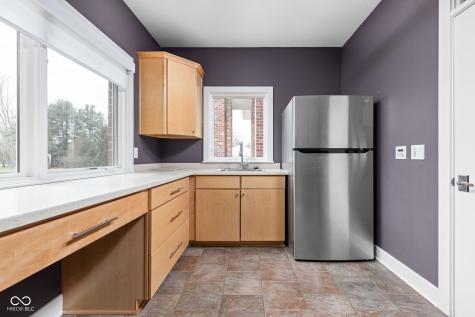 8810 E 200 S Zionsville IN 46077