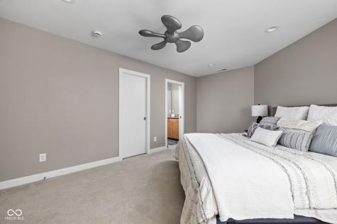 8810 E 200 S Zionsville IN 46077