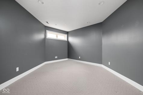 8810 E 200 S Zionsville IN 46077