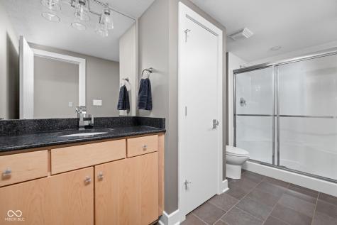 8810 E 200 S Zionsville IN 46077