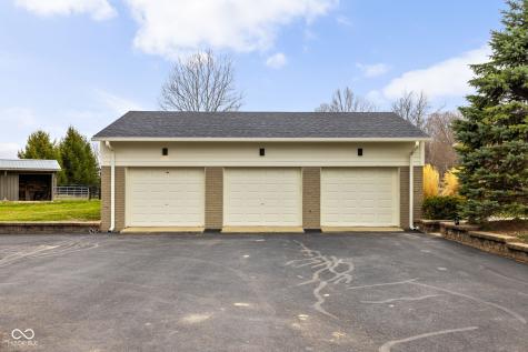 8810 E 200 S Zionsville IN 46077