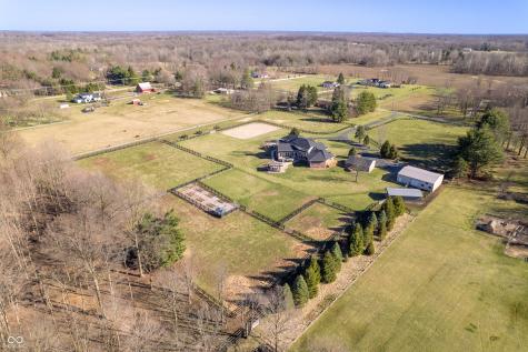 8810 E 200 S Zionsville IN 46077