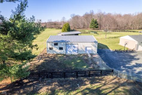 8810 E 200 S Zionsville IN 46077