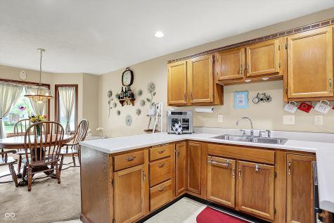 211 Deborah Lane Whiteland IN 46184