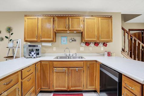 211 Deborah Lane Whiteland IN 46184