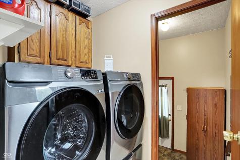 211 Deborah Lane Whiteland IN 46184