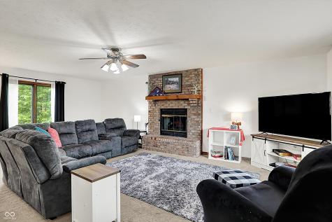211 Deborah Lane Whiteland IN 46184