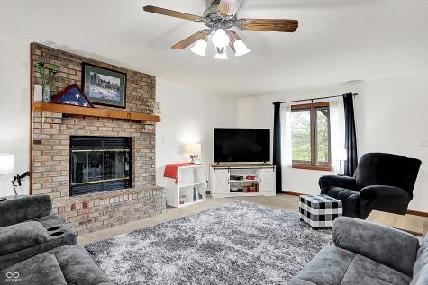 211 Deborah Lane Whiteland IN 46184