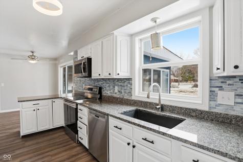 6434 Maple Manor Brownsburg IN 46112