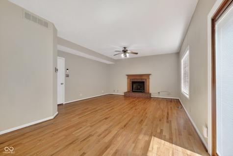 8025 Winterset Circle Indianapolis IN 46214