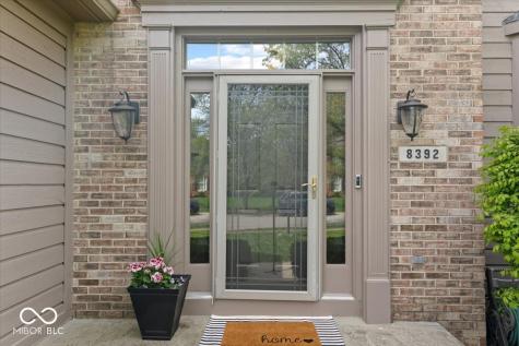 8392 Eastbay Drive Indianapolis IN 46236