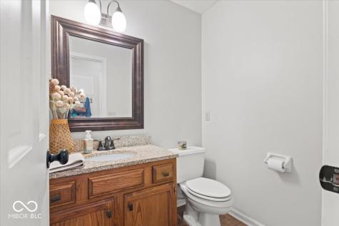 8392 Eastbay Drive Indianapolis IN 46236