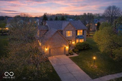 8392 Eastbay Drive Indianapolis IN 46236
