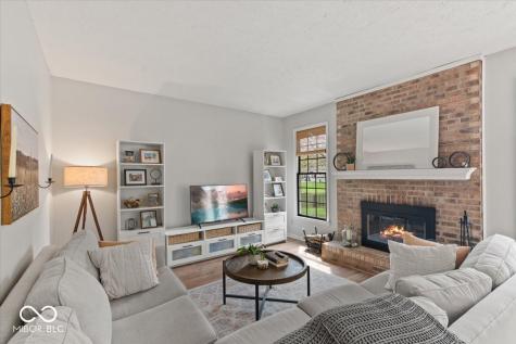 8392 Eastbay Drive Indianapolis IN 46236