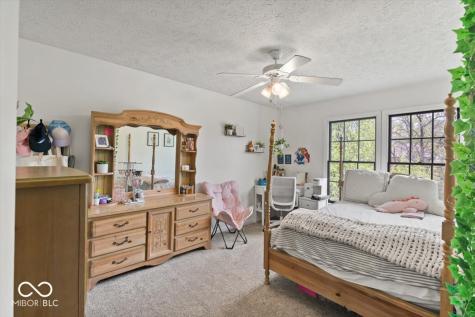 8392 Eastbay Drive Indianapolis IN 46236