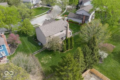 8392 Eastbay Drive Indianapolis IN 46236