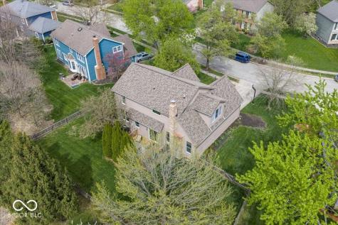 8392 Eastbay Drive Indianapolis IN 46236