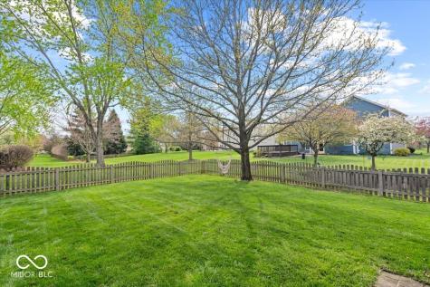 8392 Eastbay Drive Indianapolis IN 46236