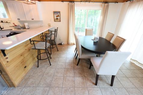 9424 Derrett Road Unionville IN 47468