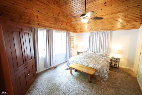 9424 Derrett Road Unionville IN 47468