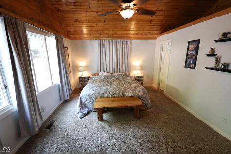 9424 Derrett Road Unionville IN 47468