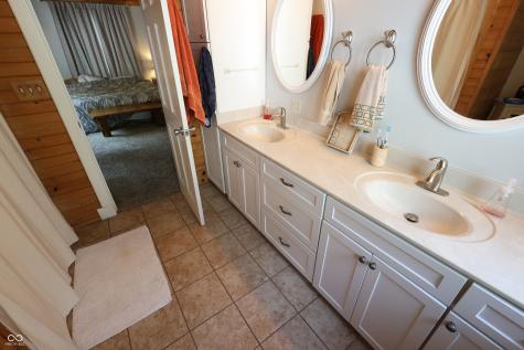 9424 Derrett Road Unionville IN 47468
