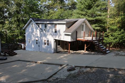 9424 Derrett Road Unionville IN 47468