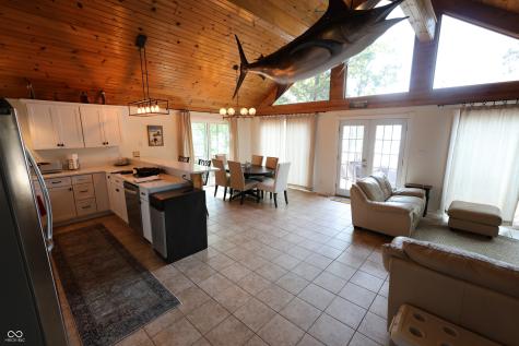 9424 Derrett Road Unionville IN 47468