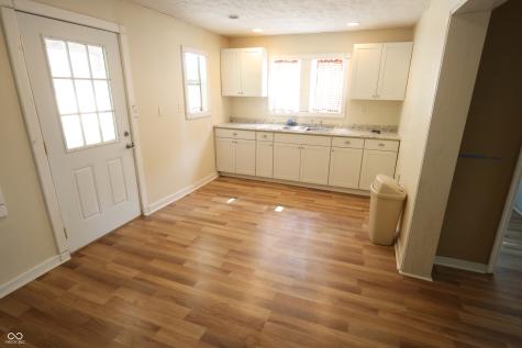 9424 Derrett Road Unionville IN 47468