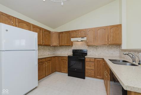 5837 Common Circle Indianapolis IN 46220