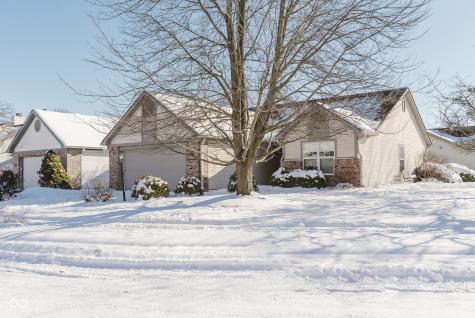 5837 Common Circle Indianapolis IN 46220