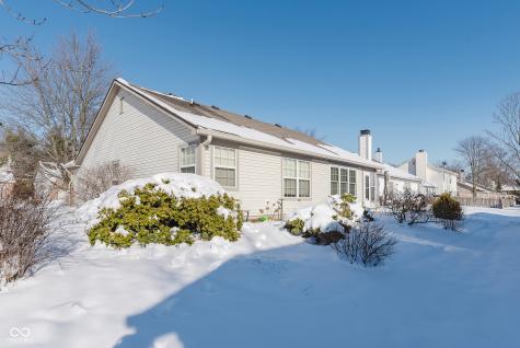 5837 Common Circle Indianapolis IN 46220