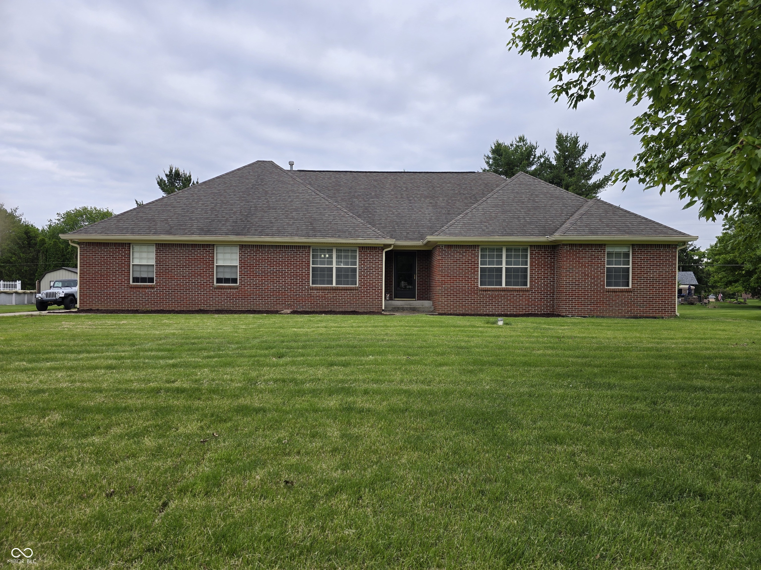 3393 W Sunset Drive N Greenfield IN 46140