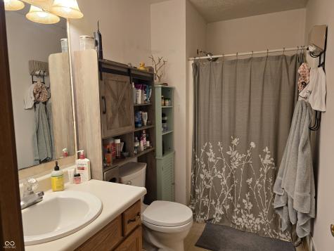 3393 W Sunset Drive N Greenfield IN 46140