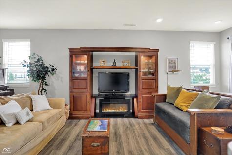 2665 Maricopa Boulevard Whitestown IN 46075