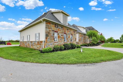 1581 S 825 E Zionsville IN 46077