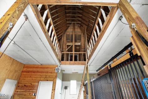 1581 S 825 E Zionsville IN 46077