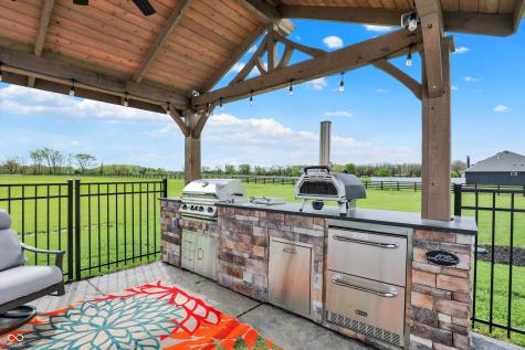 1581 S 825 E Zionsville IN 46077