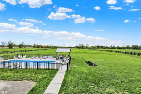 1581 S 825 E Zionsville IN 46077