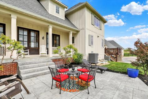 1581 S 825 E Zionsville IN 46077