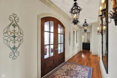 1581 S 825 E Zionsville IN 46077