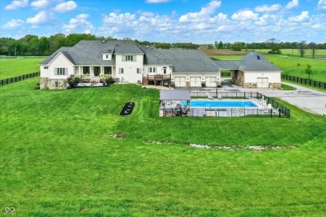 1581 S 825 E Zionsville IN 46077