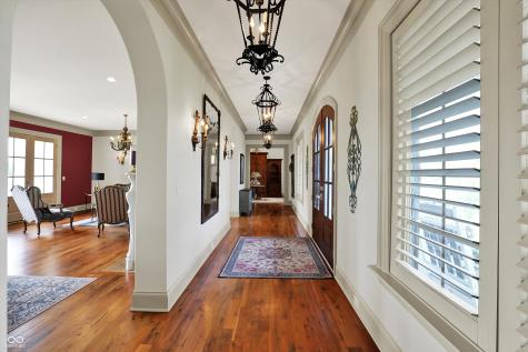 1581 S 825 E Zionsville IN 46077