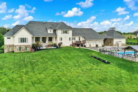 1581 S 825 E Zionsville IN 46077