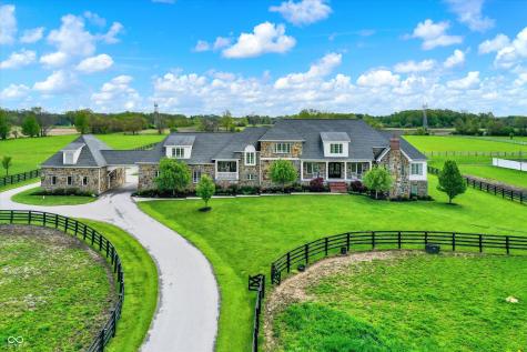 1581 S 825 E Zionsville IN 46077